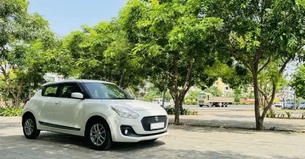 Car Business की शुरुआत करने के लिए कार डीलरशिप का दृश्य