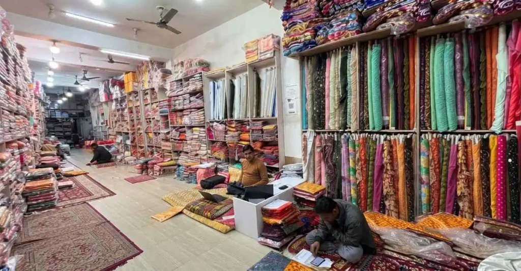 India me cloth trading business ka wholesale market